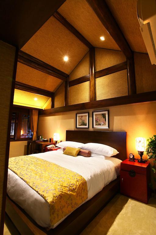 Renli Hotel Чэнду Экстерьер фото
