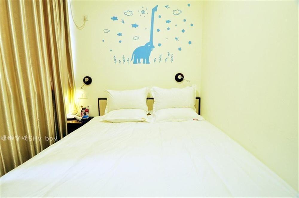 Renli Hotel Чэнду Экстерьер фото