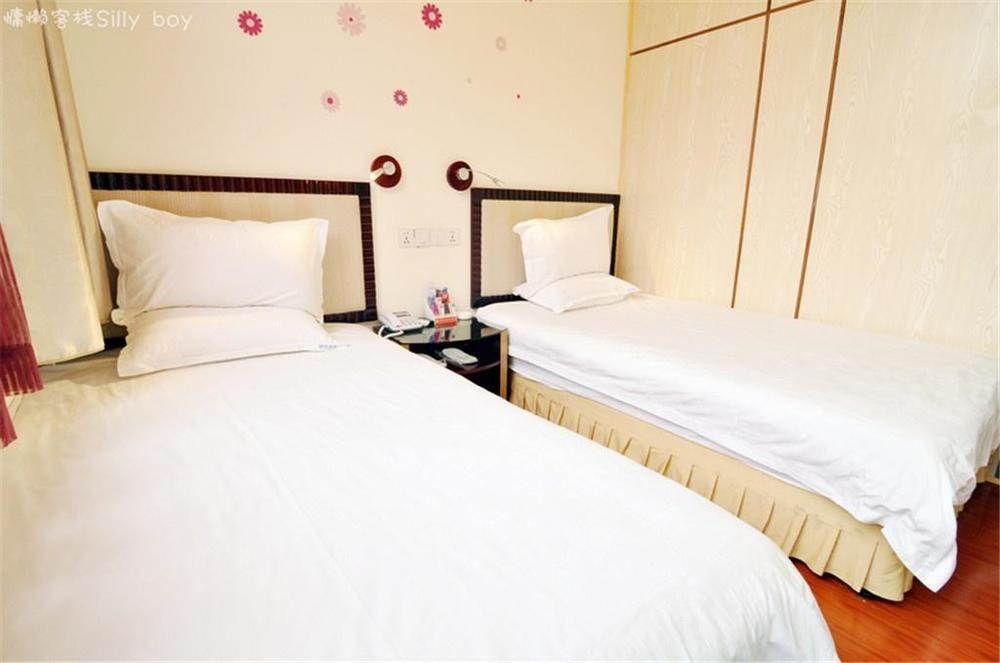 Renli Hotel Чэнду Экстерьер фото