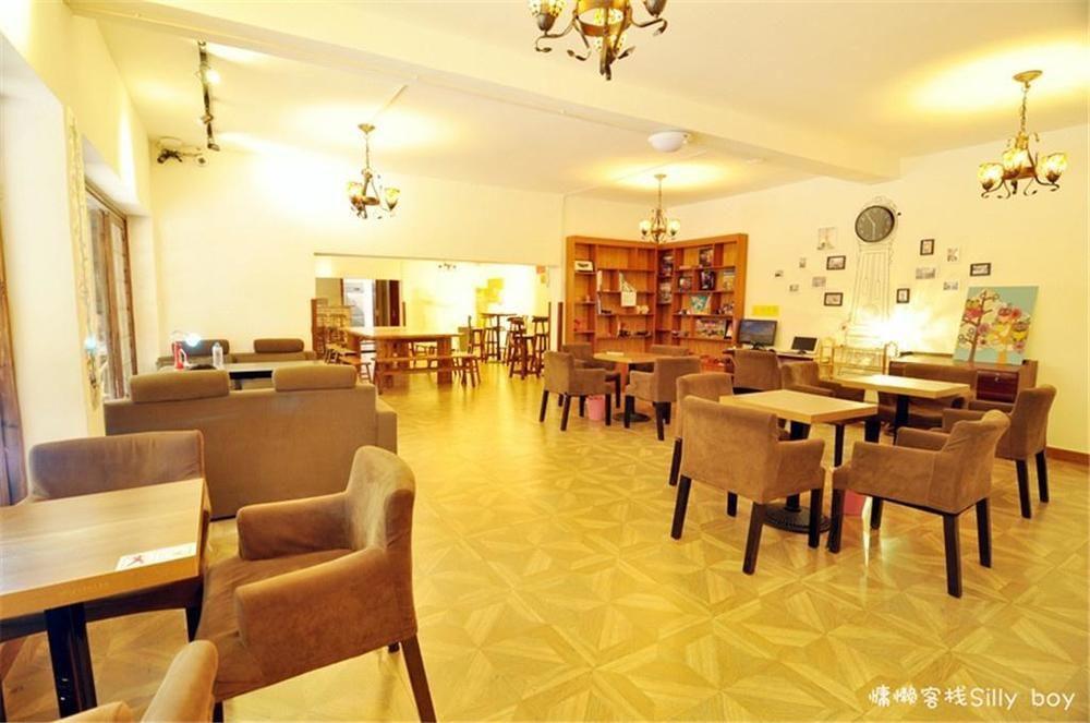 Renli Hotel Чэнду Экстерьер фото