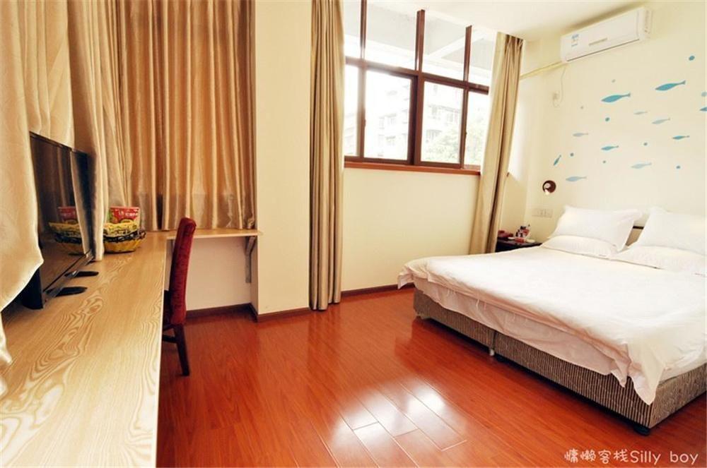 Renli Hotel Чэнду Экстерьер фото