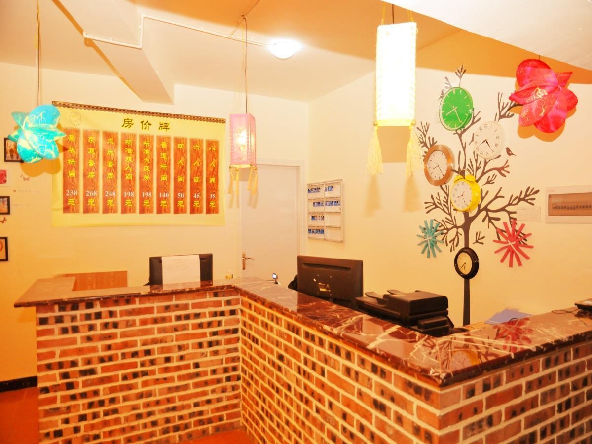 Renli Hotel Чэнду Экстерьер фото